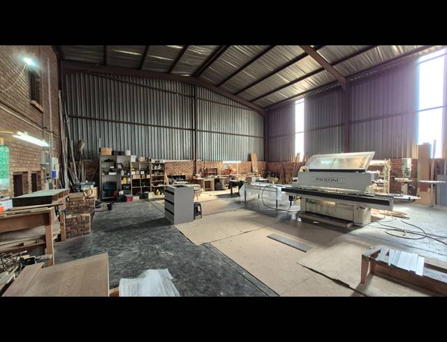 430M² FACTORY FOR SALE IN APEX